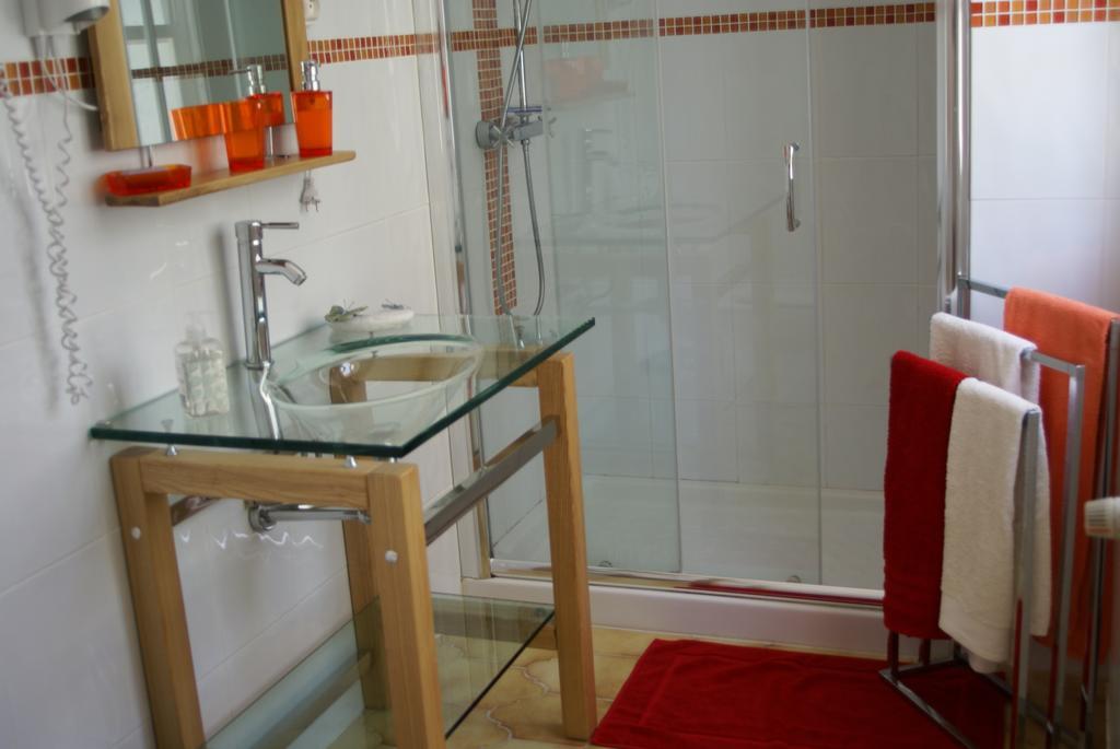 Air Du Temps Bed & Breakfast Ceyreste Стая снимка