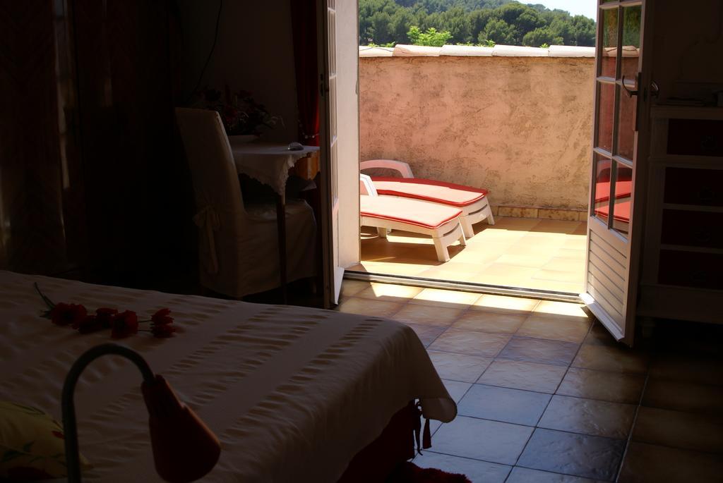 Air Du Temps Bed & Breakfast Ceyreste Стая снимка