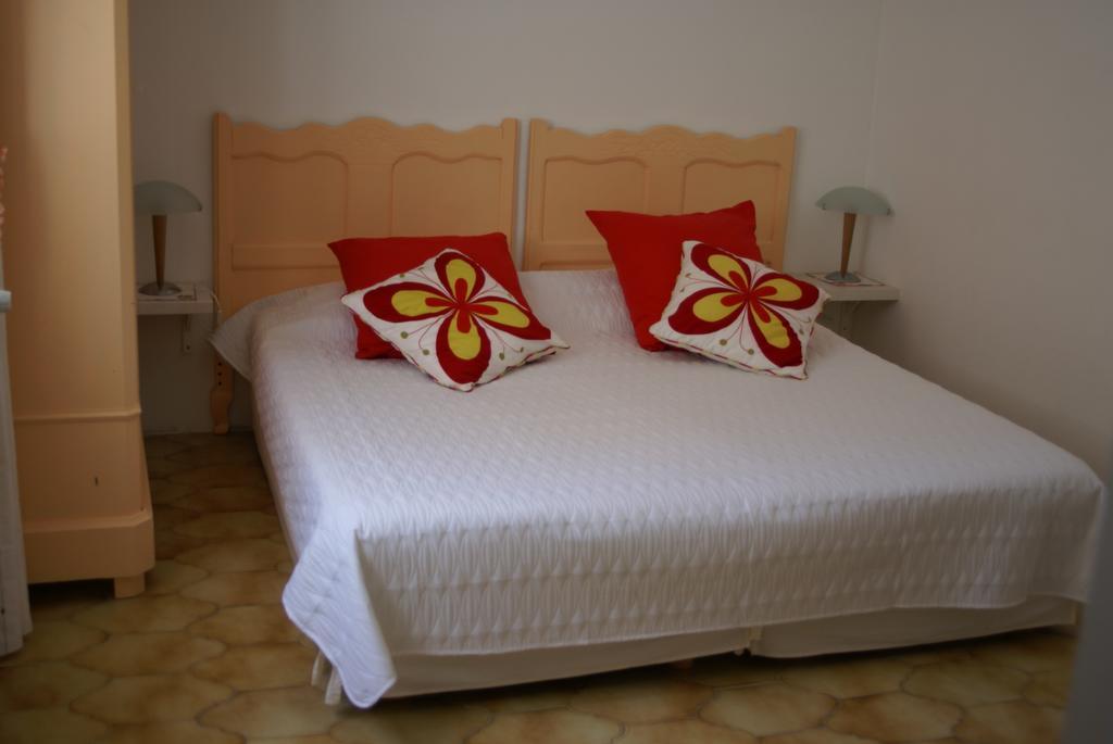 Air Du Temps Bed & Breakfast Ceyreste Стая снимка
